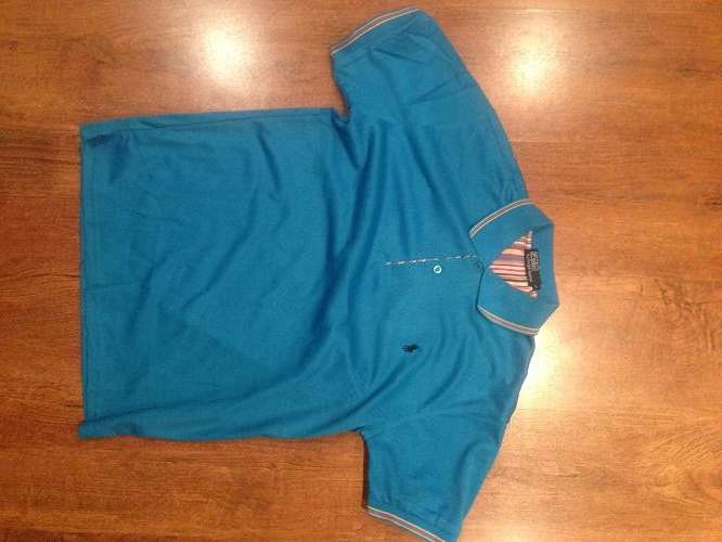***Polo Golf T-shirt - Size Medium- HOT Bargain!!!***