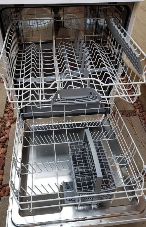 Bosch Dishwasher Serie 2 Silence SMS40E12ZA Store Demo Model