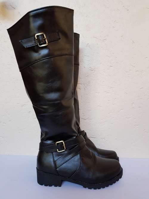 Ladies Boots Black Size 35 UK 3