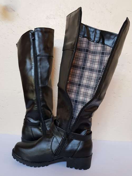 Ladies Boots Black Size 35 UK 3