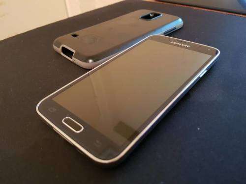 Samsung Galaxy S5 16gb - Mint Condition