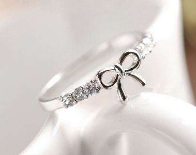 Bowknot Classic Fashion Ring SILVER COLOR !*Beautiful*! Local Stock!!