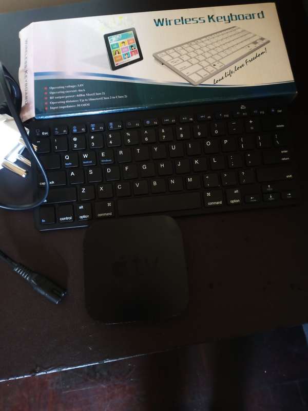 APPLE TV WITH BLUETOOTH KEYBOARD