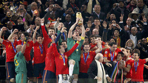 SPAIN HOME SQUAD SIGNED TORRES SHIRT with c.o.a