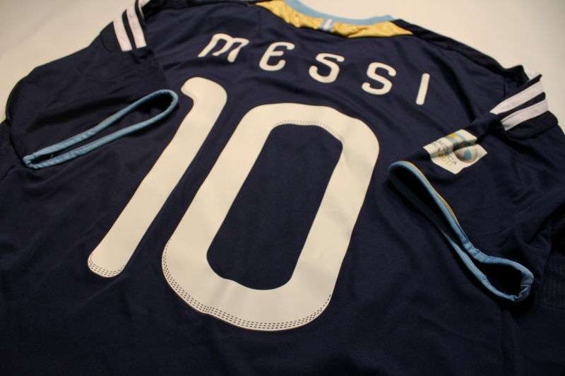 messi signed jersey