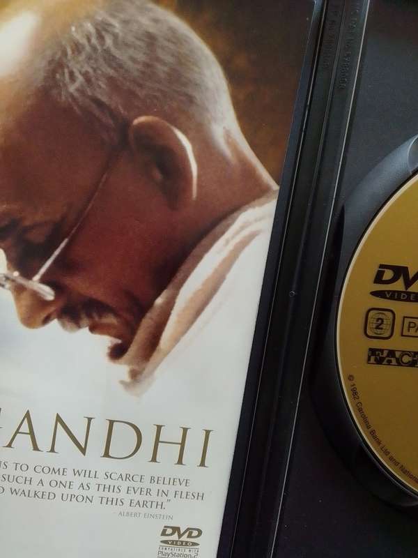 Ghandi (DVD) Ben Kingsley