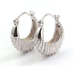 Elegant! * 9K Solid White Gold Hoop Earrings *