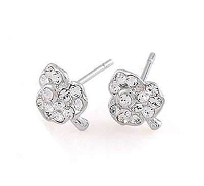 Lovely! * 9k white gold mini crystal strawberry stud earrings *