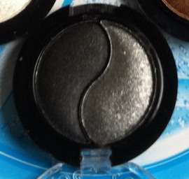 New 2 Color Shimmer Silver & Black Eye Shadow Make up Palette 001