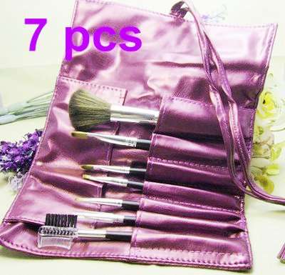 7 x Professional Makeup Cosmetic Brushes & Pouch