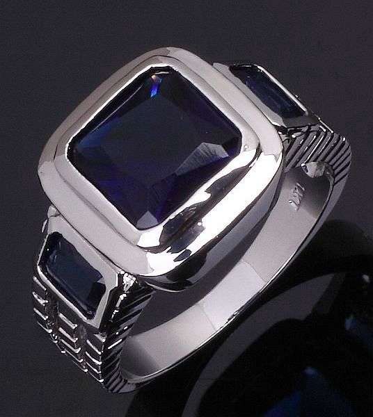 * Men's Blue Sapphire 10KT White Gold Ring Size 10 / T *
