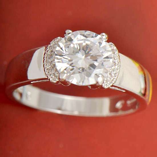 Exquisite! * 9k White Gold CZ Princess Engagement Ring Size 9 / R *
