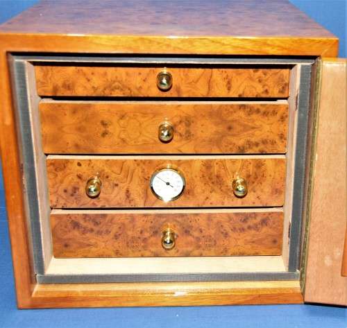 FOR BRENDAANN98 - 4 Draw Gentili Olmo cigar humidor