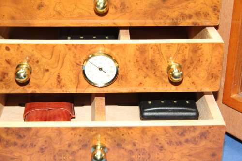 FOR BRENDAANN98 - 4 Draw Gentili Olmo cigar humidor