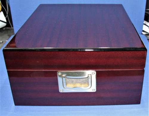 FOR DEENO ONLY!!! Rosewood high gloss Gentili cigar humidor.