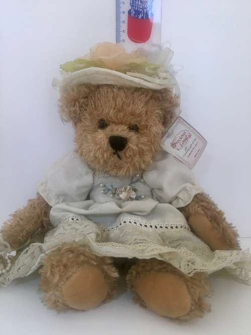 Lot of 3 Collectible Bears - Just too Cute :)
