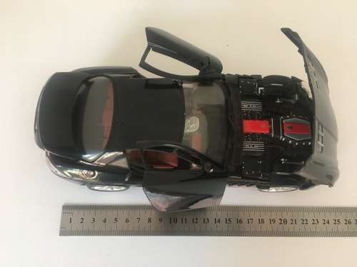MAISTO - MERCEDES BENZ - SLR MCLAREN 2003
