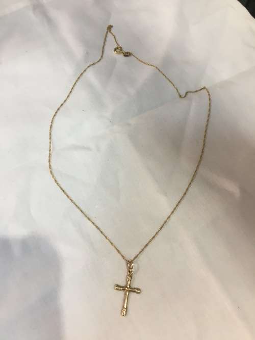 9ct Gold Fine Chain with Cross Pendant