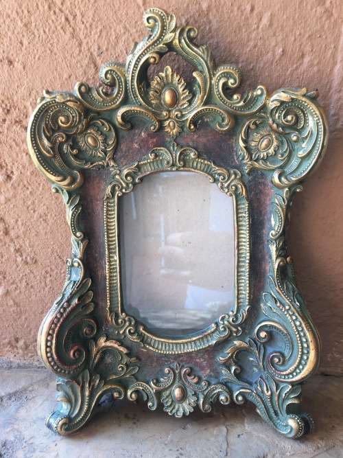 Stunning 'Victorian' Style Photo Frame