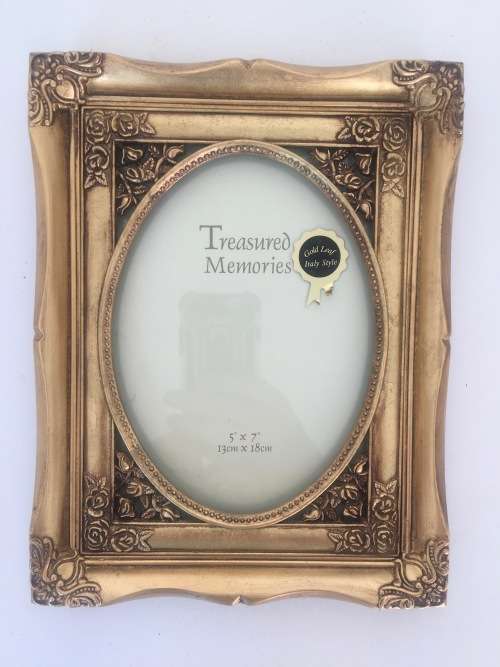 Treasured Memories Gold Leaf Photo Frame