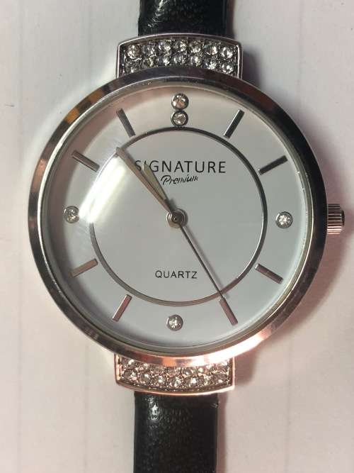 Signature Quartz Watch