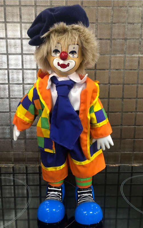 Collectible porcelain clown - World of Clowns