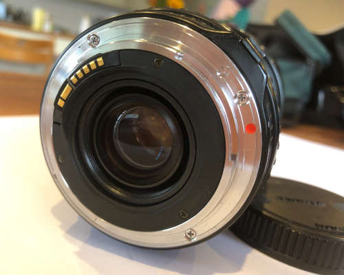 Sigma 28-105mm f/2.8-4 Aspherical Lens for Canon SLR Cameras