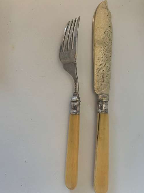 !!!! ANTIQUE KNIFE AND FORK PAIR!!