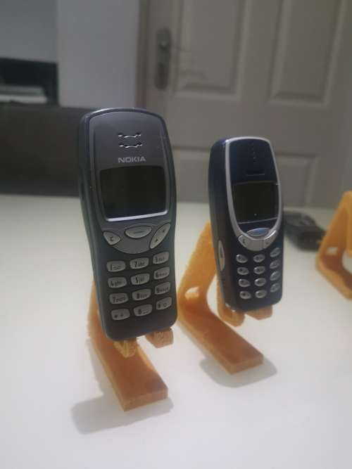 Nokia 3210 and 3310