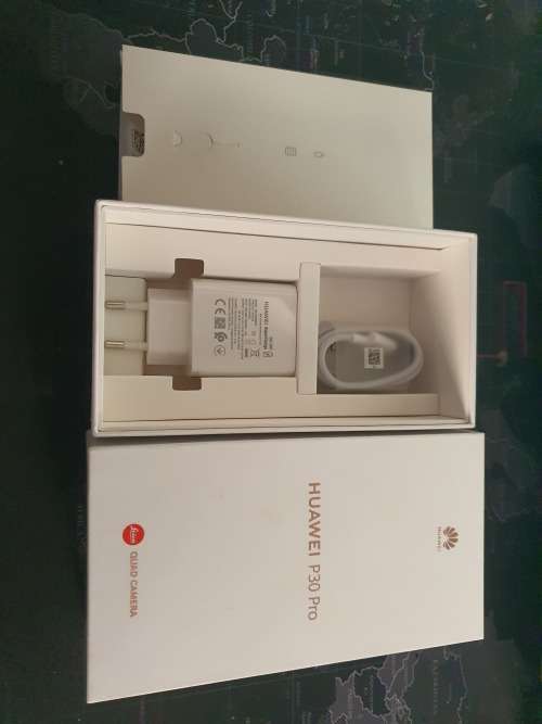 Huawei P30 Pro - with extras