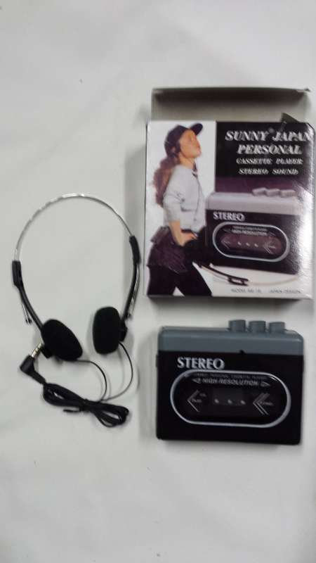 Sunny Japan Pesonal Cassette Player Stereo Sound Walkman