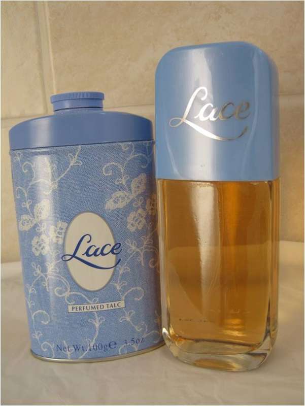 LACE PERFUME AND TALC GIFT SET.