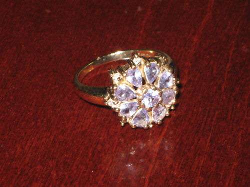 STUNNING SOLID GOLD LADIES TANZANITE & DIAMOND RING N/R - Perfect for Mothers Day!!