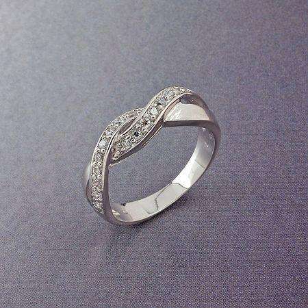 18K WHITE GOLD FILLED DIAMANTE CUT ZIRCON TWIST BAND. SIZE UK K, US 5.5