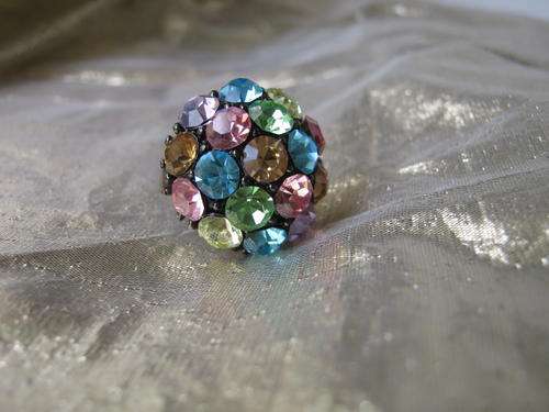 SPARKLY DIAMOND CUT GLASS STONES - ADJUSTABLE