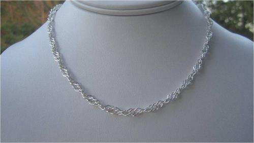 DELICATE SILVER PLATED TWIST ROPE CHAIN.