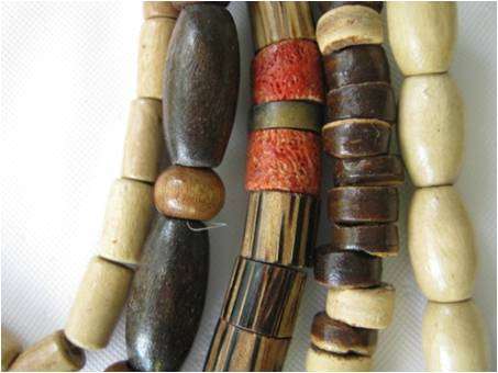 SURFERS NECKLACES THE WHOLE LOT
