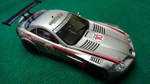 HORNBY SCALEXTRIC MERCEDES SLR   -   1/32 SCALE SLOT CAR   (2010 CLUB VERSION)