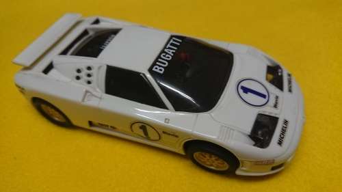 SCX BUGATTI   -   1/32 SCALE SLOT CAR