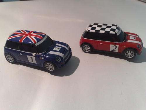 2 X CARRERA MINI'S (1/43 SCALE)