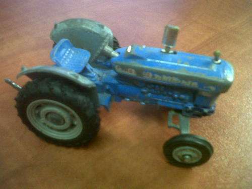 CORGI FORD SUPER MAJOR 5000 TRACTOR - (MADE IN GT BRITAIN)