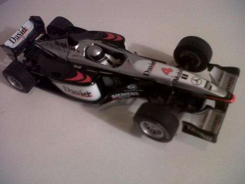SCALEXTRIC MCLAREN F1    -     1/32 SCALE SLOT CAR