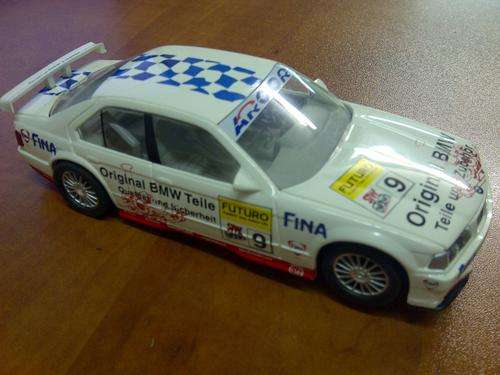 SCALEXTRIC BMW 320i  -  1 /32 SCALE SLOT CAR    (HARD TO FIND LIVERY)
