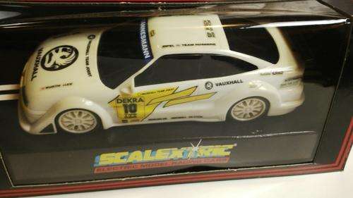 SCALEXTRIC HORNBY OPEL CALIBRA - 1/32 SCALE SLOT CAR