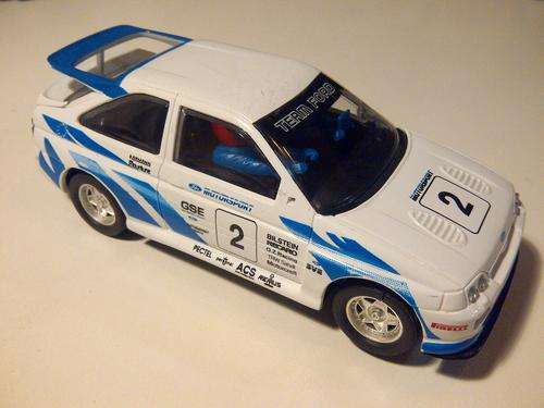 SCALEXTRIC COSWORTH FORD ESCORT "TEAM FORD #2" -  1 /32 SCALE SLOT CAR