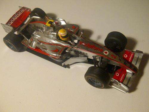 SCALEXTRIC MCLAREN MP4-21  -  1 /32 SCALE SLOT CAR (LIKE NEW)