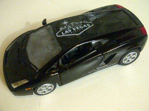 1/32 SCALE LAMBORGHINI GALLARDO (MODEL CAR)