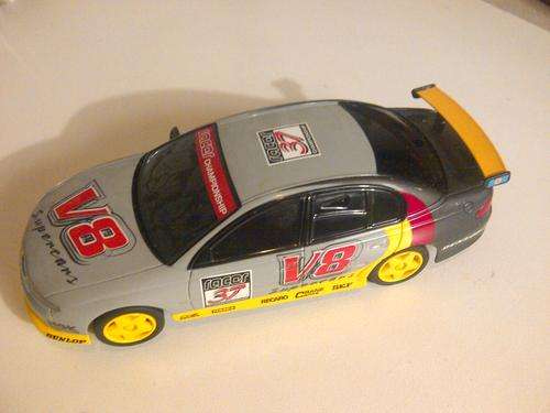 SCALEXTRIC HOLDEN VX COMMODORE - 1/32 SCALE SLOT CAR