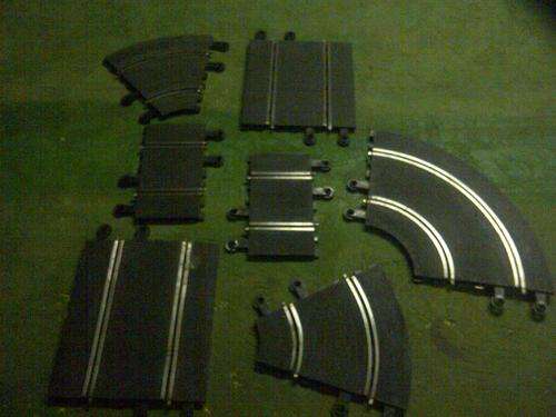SCALEXTRIC TRACK PIECES (ALL IN THE PICTURE)