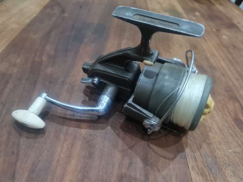 Vintage OLYMPIC H.S. CHALLENGER fishing reel